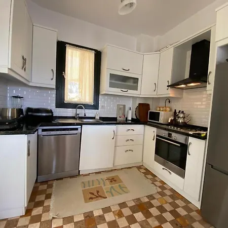 Apt With Wonderful Sea View By The Azmak River Apartment